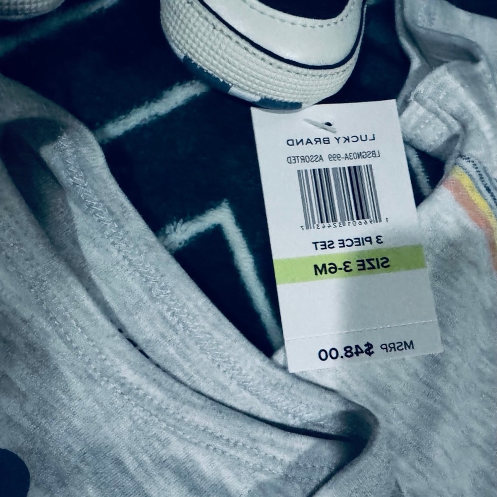 SOLD OUT! - Picture 8 of 9